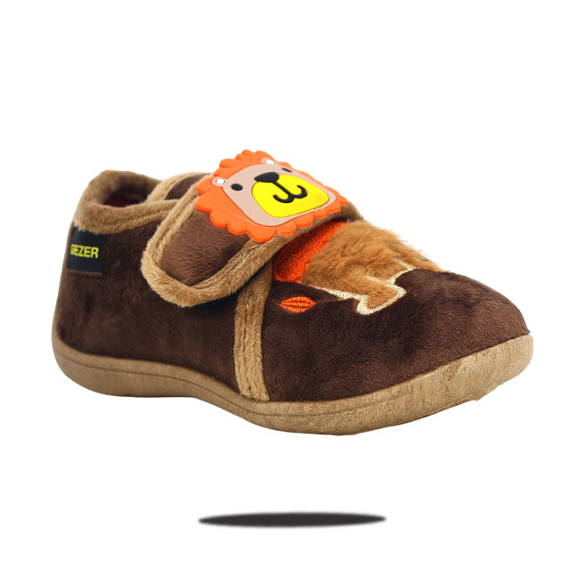 أحذية منزلية للأطفال