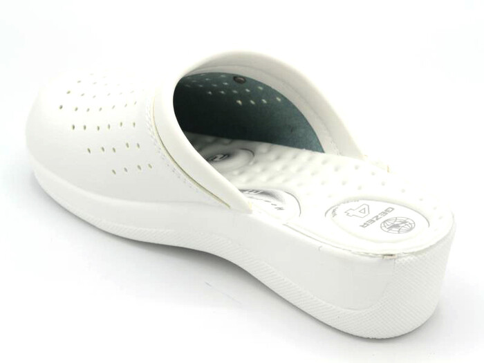 Gezer Zenne 04770.00 Noktalı Sabo / Tıbb Sabo / Tıbbi Terlik Beyaz - Gezer (1)